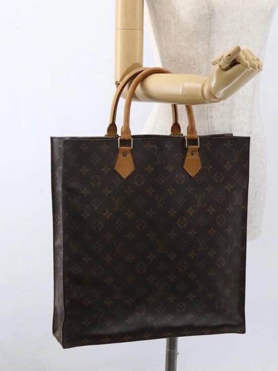 Louis Vuitton Handbags - LOUIS VUITTON Monogram Sac Plat Hand Bag M51140 LV Auth bs33031